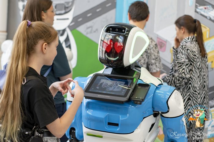Промышленная экскурсия в «Promobot». Промобот Пермь.